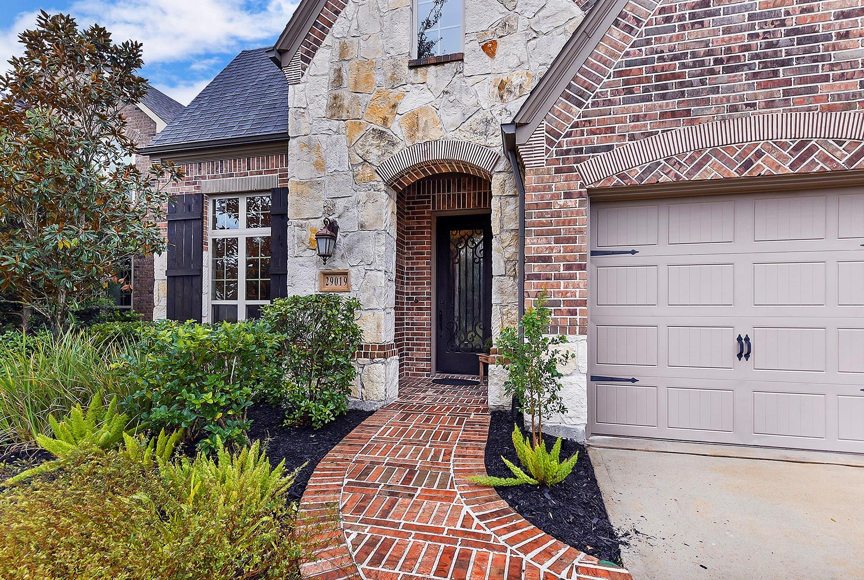 29019 Blue Finch Court