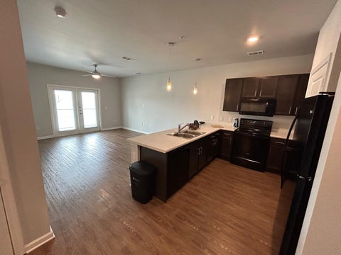 Apartment For Rent - 2136 W 34th St St #146<br/> Houston, TX 77018