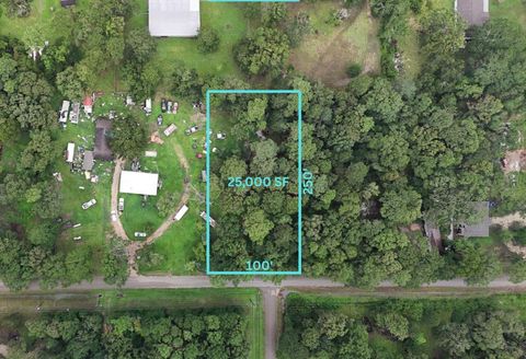 Vacant Land For Sale - 15570 Firewood Drive<br/> Conroe, TX 77303