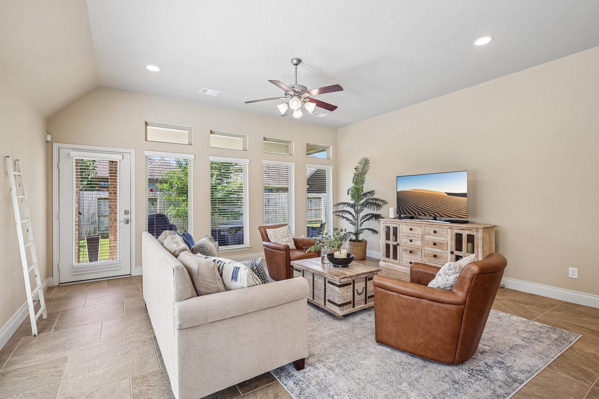2336 Redwood Ridge Trail