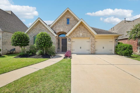 Photo of 2336 Redwood Ridge Trail, Manvel, TX 77578 (MLS # 54658386)