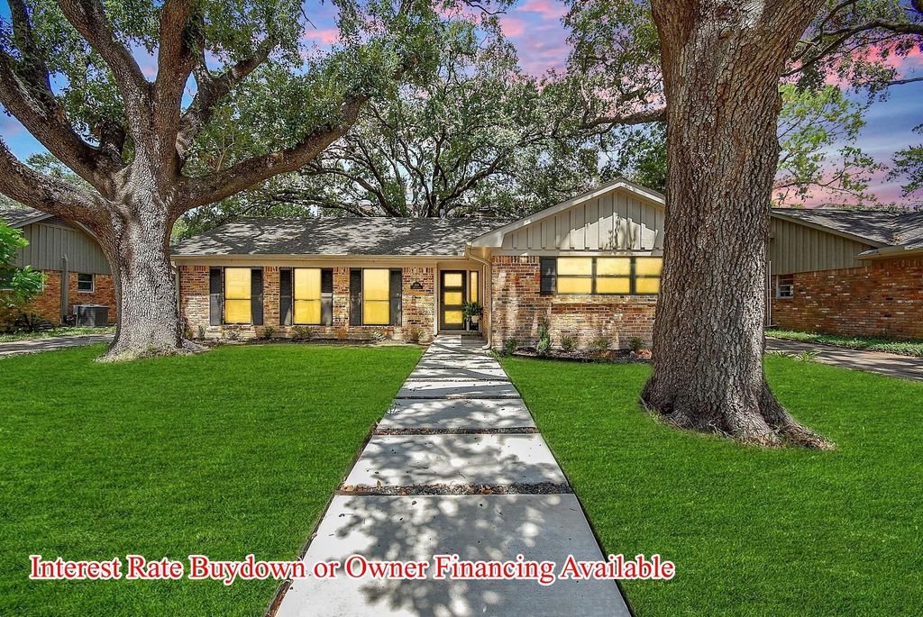 Photo of 7618 Highmeadow Drive, Houston, TX 77063 (MLS # 73965447)