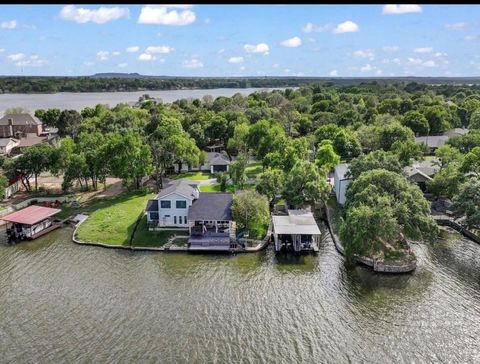 Photo of 608 Casas Del Norte Court, Granbury, TX 76049 (MLS # 50204418)