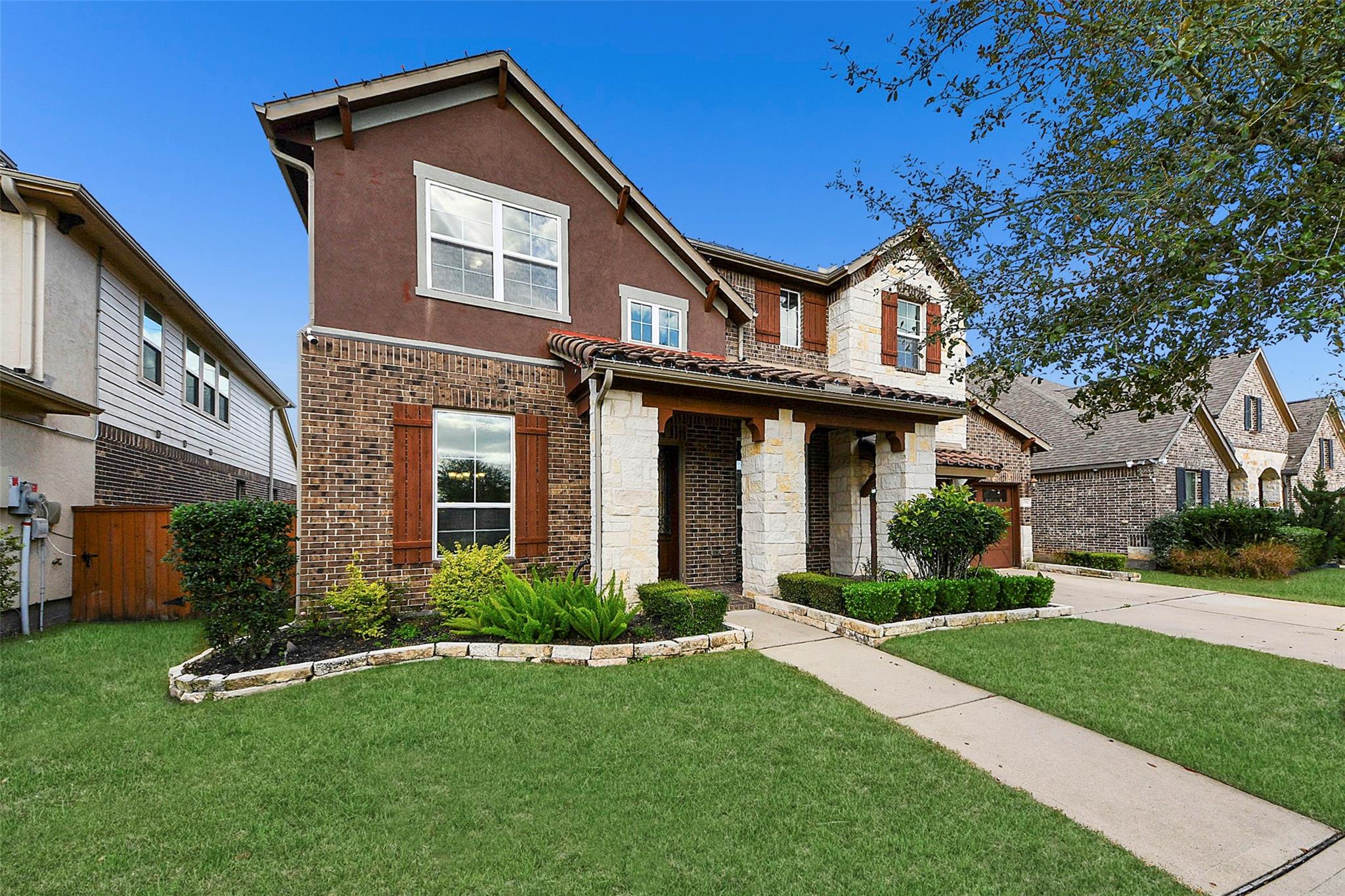 17306 Newtonmore Crossing