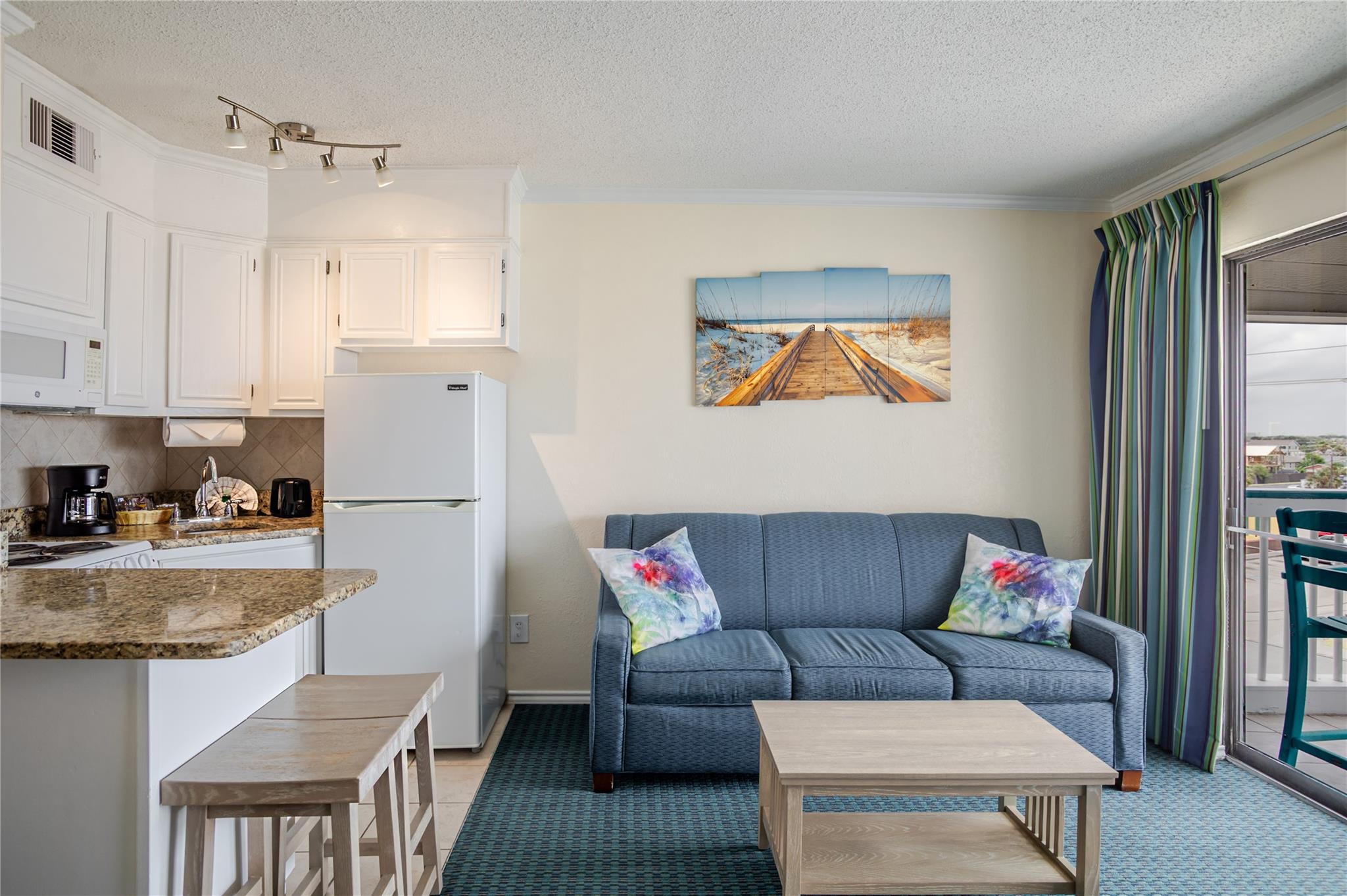 6102 Seawall Boulevard 323