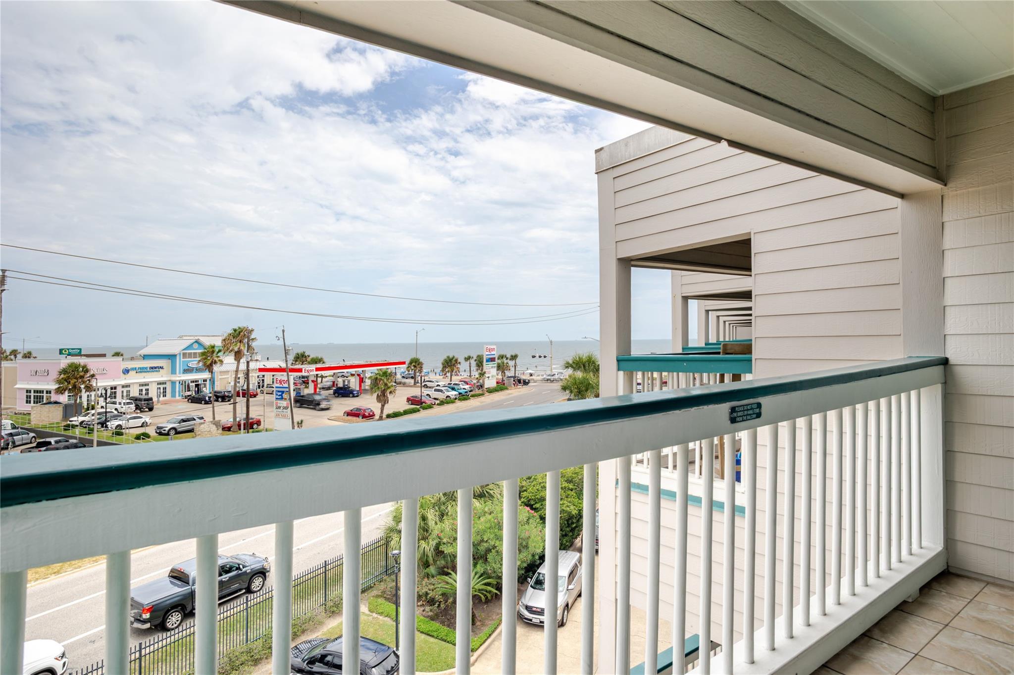 6102 Seawall Boulevard 323