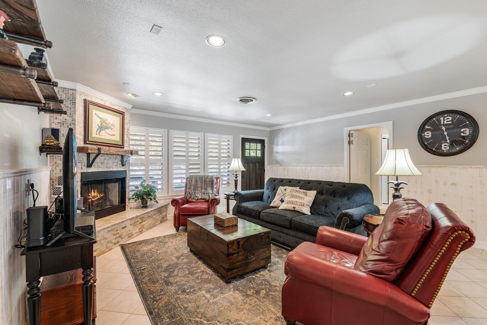 1011 Timber Elm