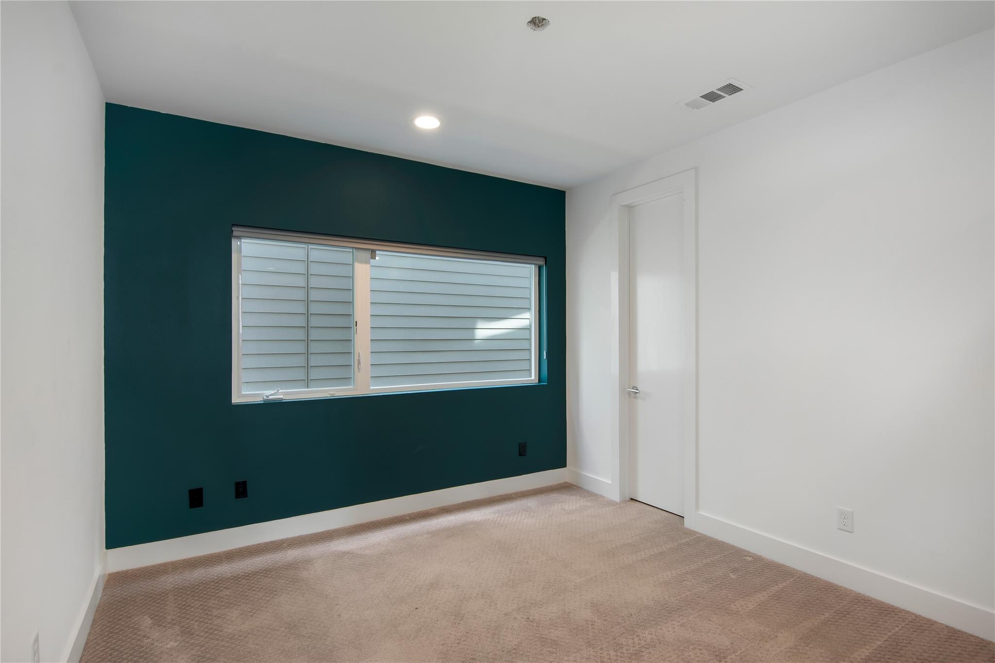 1155 W 18th Street
