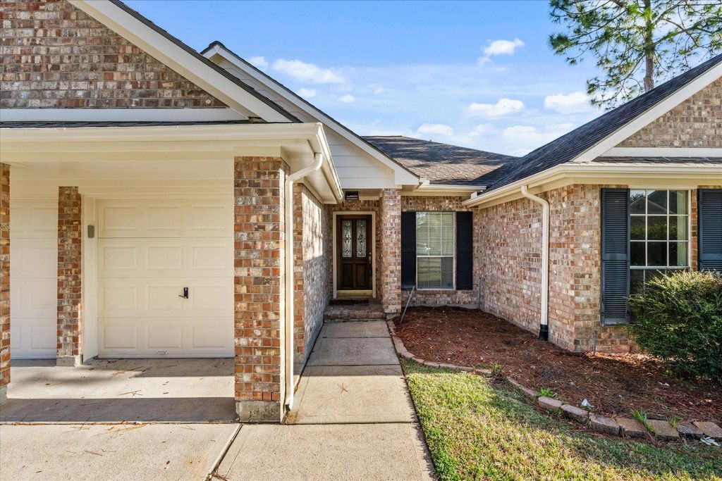 Photo of 2618 Oxhill Court, Pearland, TX 77584 (MLS # 45384839)