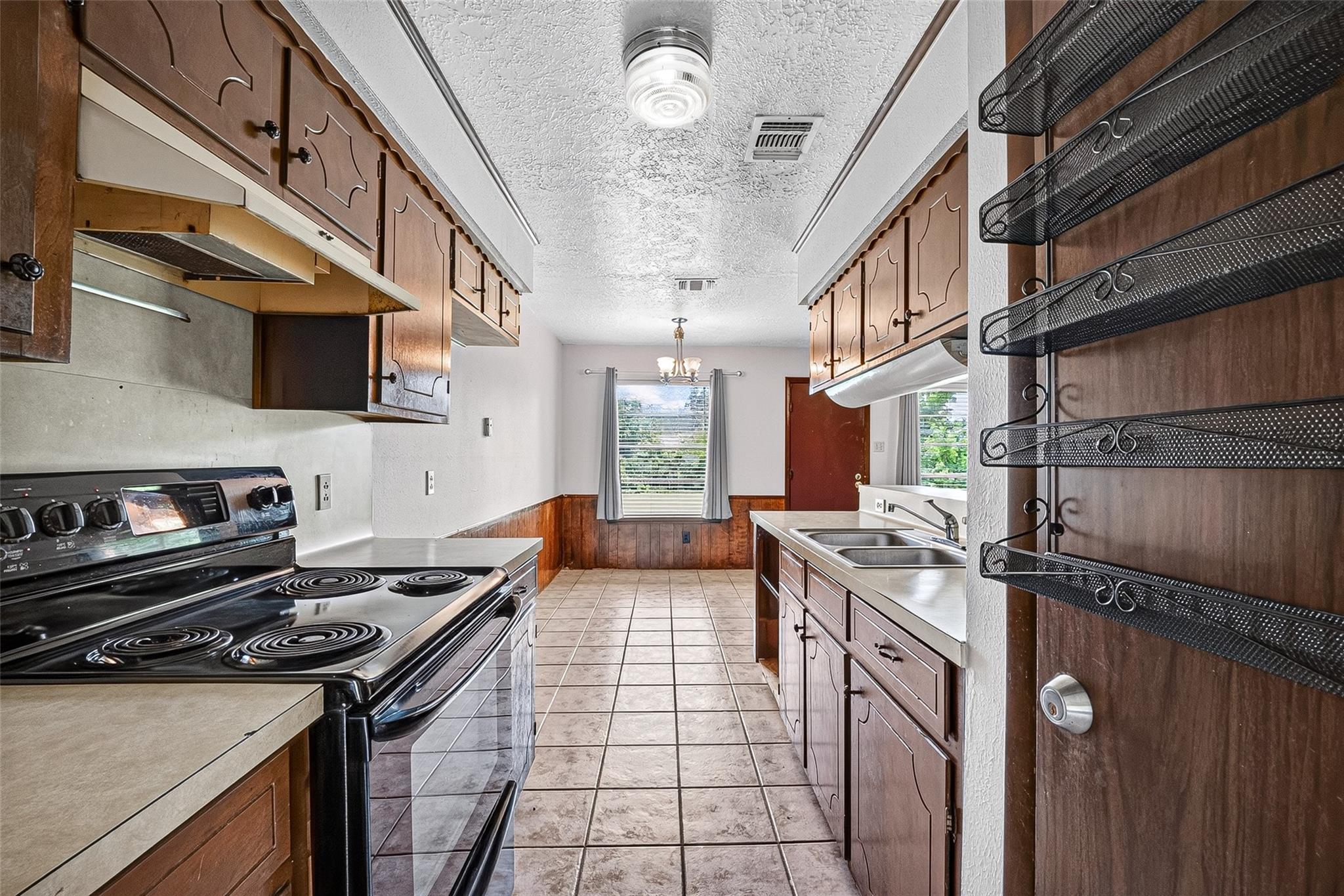3602 Cedarcrest Drive