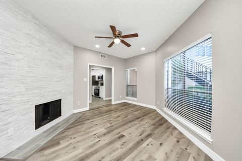 Photo of 3722 Woodchase Drive, Houston, TX 77042 (MLS # 8064845)