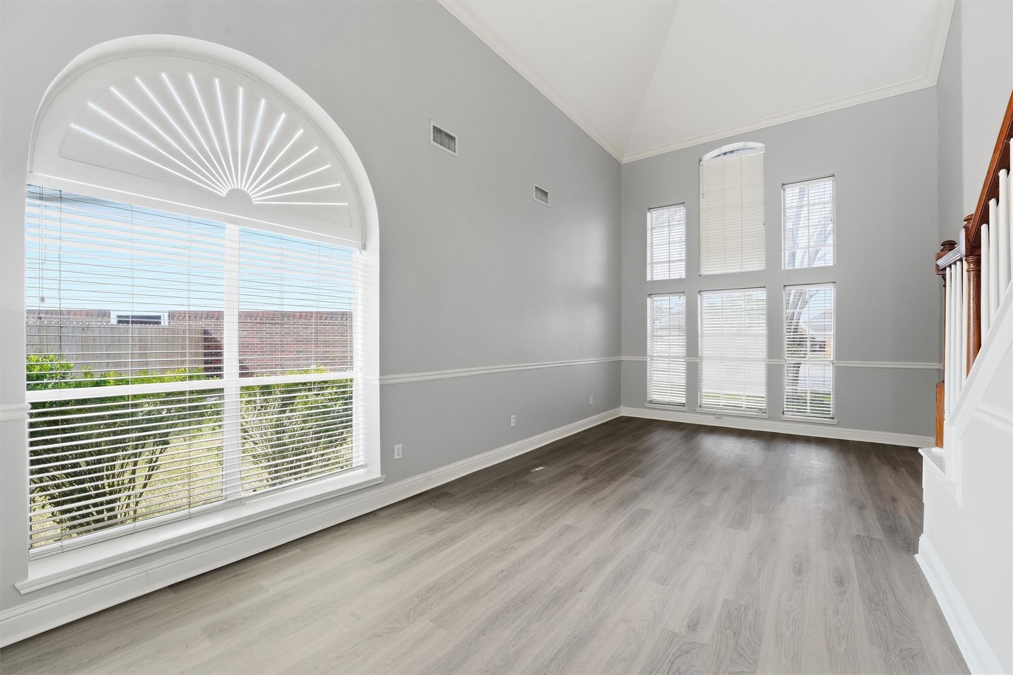 8203 Poplar Court