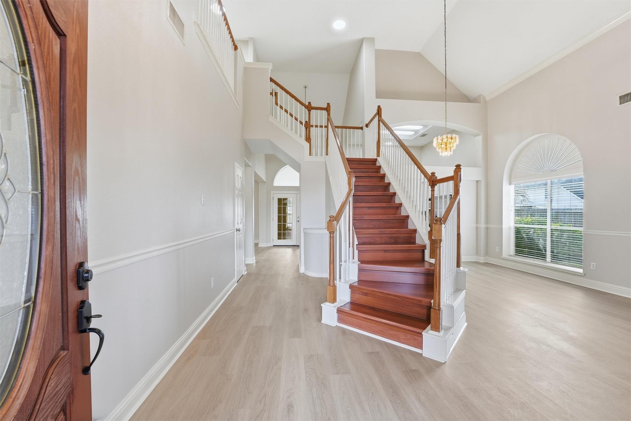 8203 Poplar Court