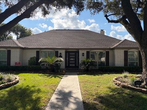 Photo of 5519 Queensloch Drive, Houston, TX 77096 (MLS # 34384168)