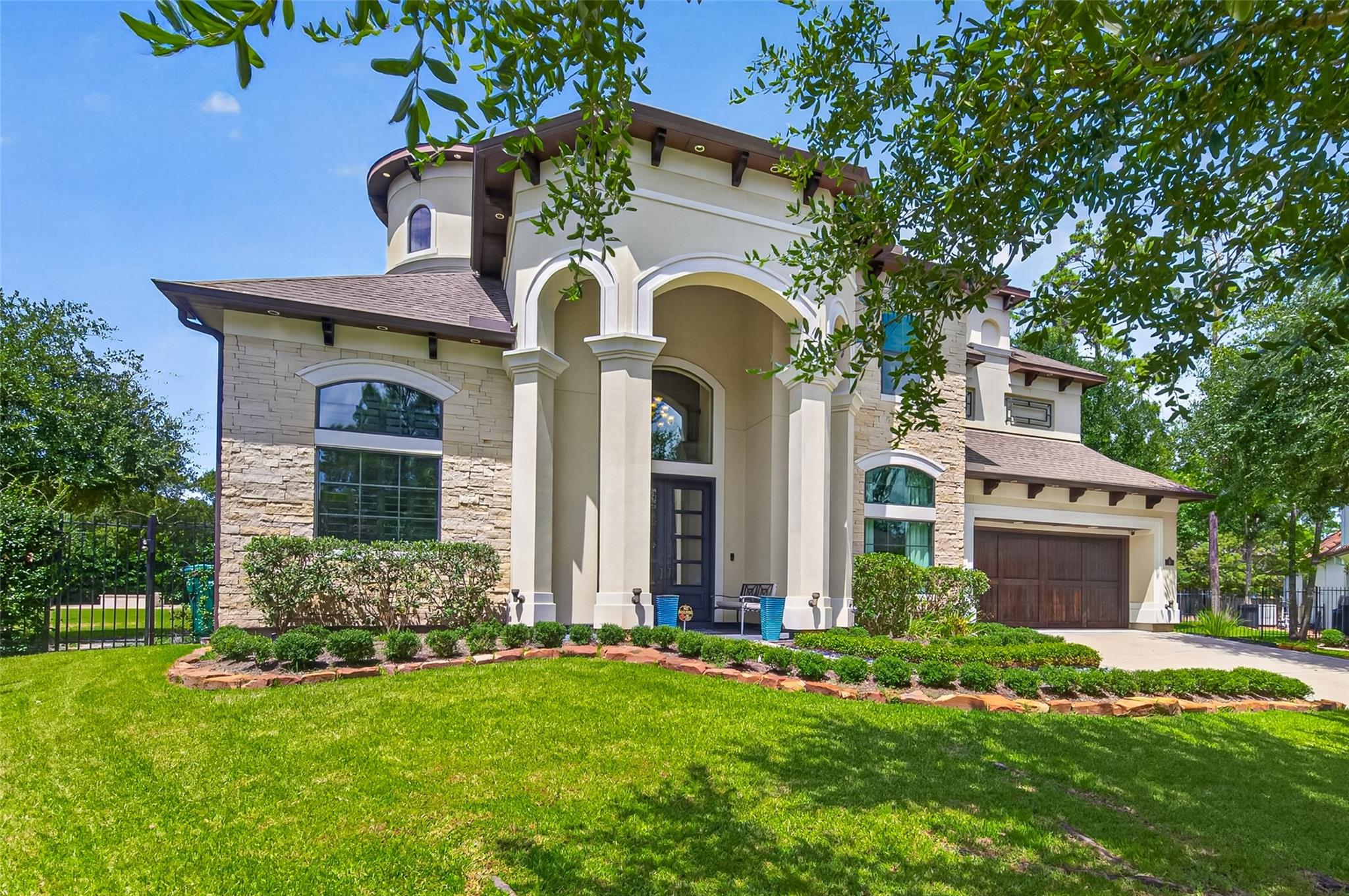 6 Yarbrough Bend Court