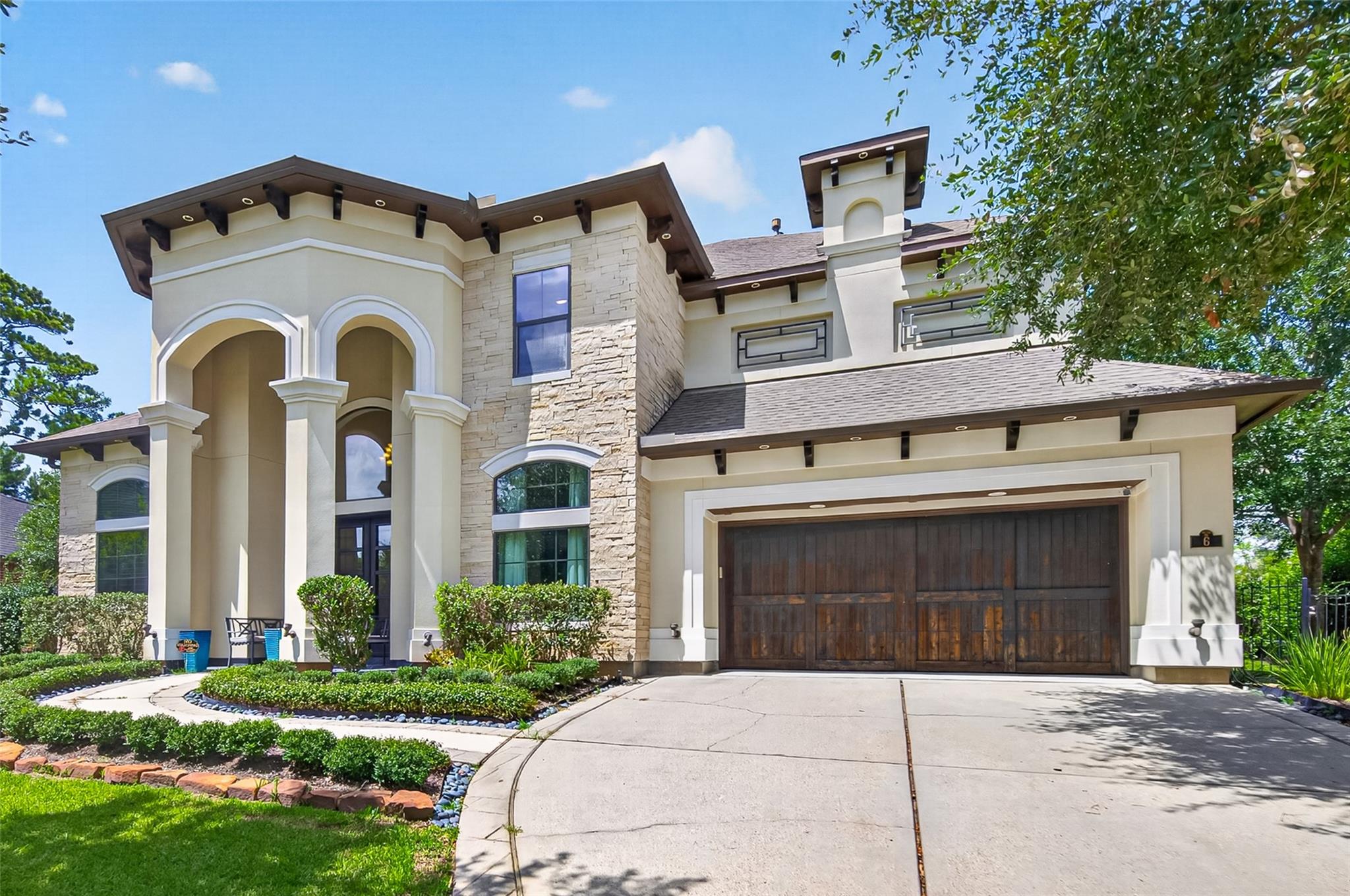 6 Yarbrough Bend Court