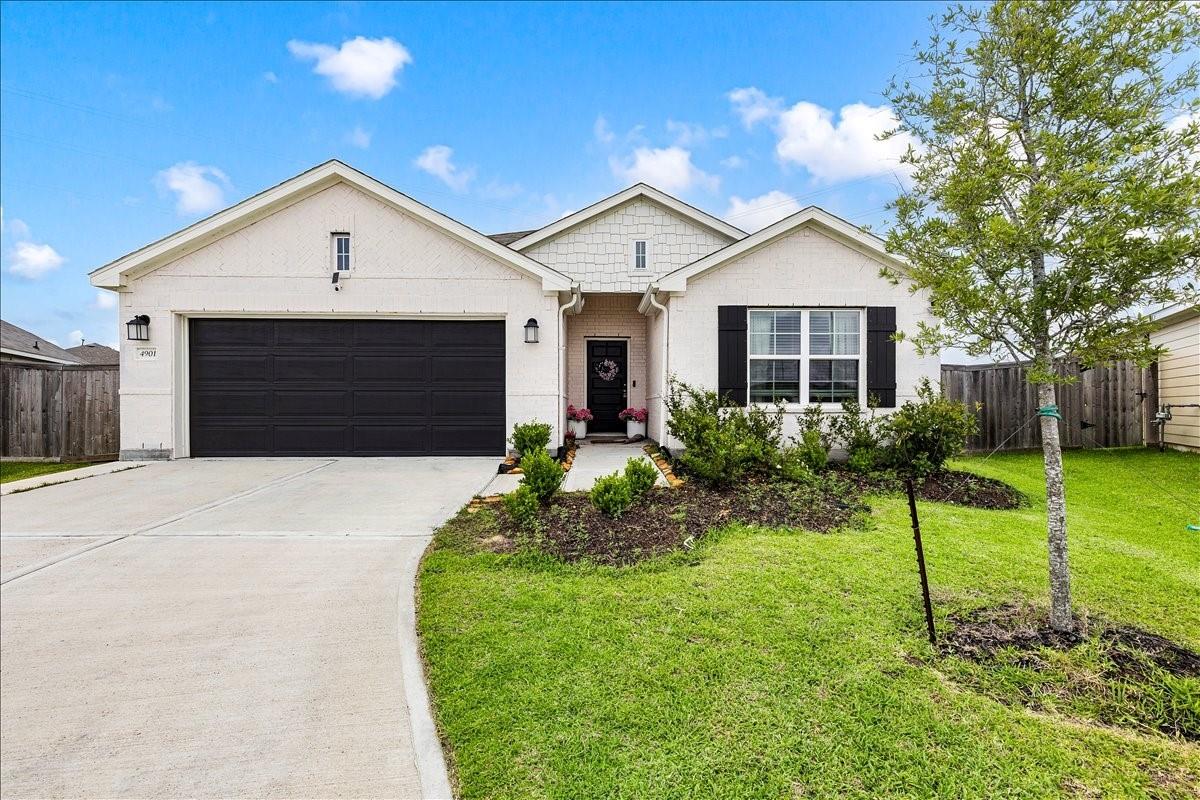 4901 Perennial Lane