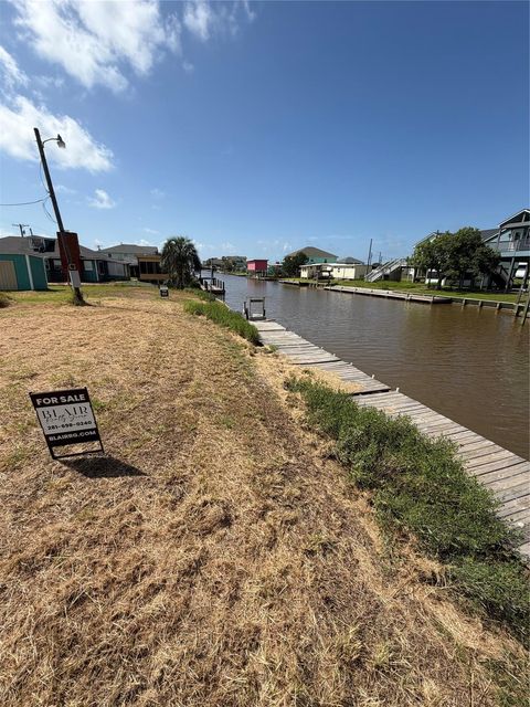 Photo of 26602 Fm 457, Sargent, TX 77414 (MLS # 45427005)