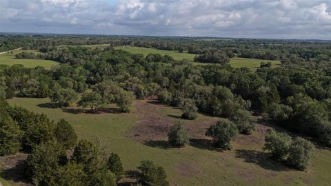 Photo of 7 Baranowski Road, Brenham, TX 77833 (MLS # 18461876)