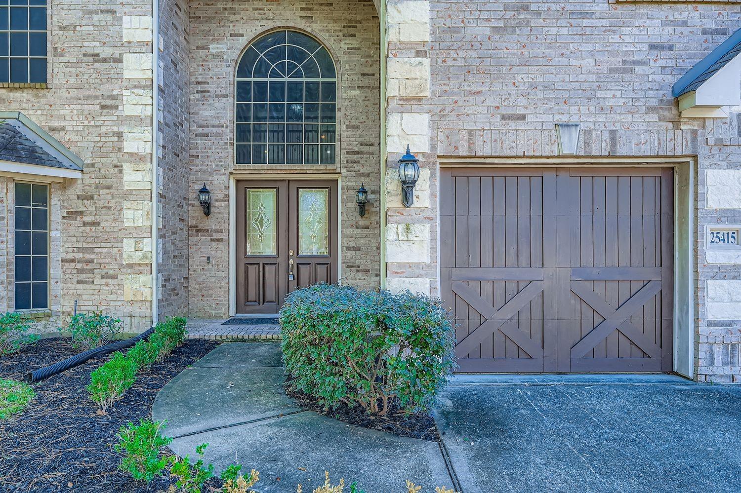 25415 Woodvine Ridge Drive