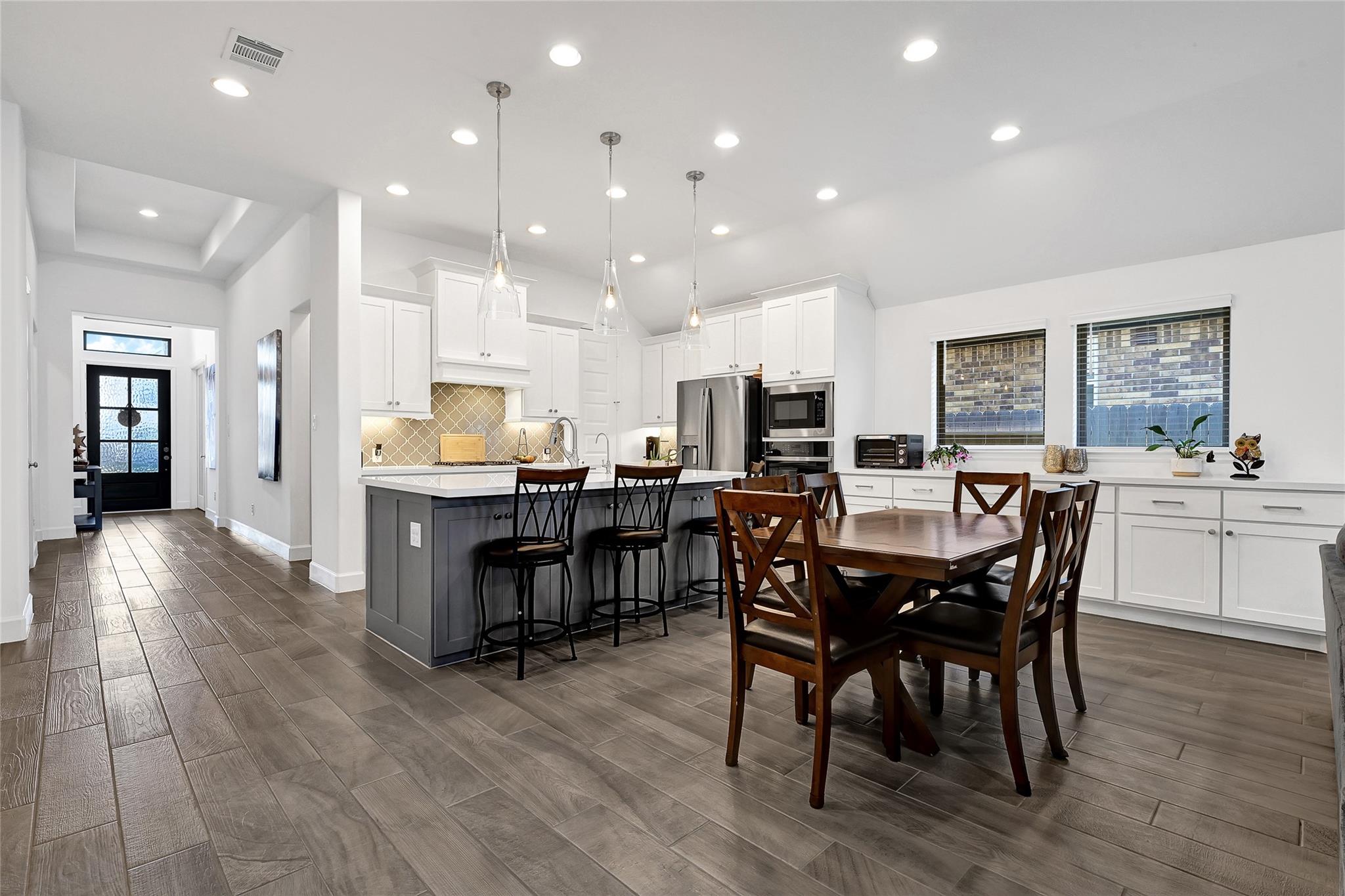 19306 Seabiscuit Stable Trail