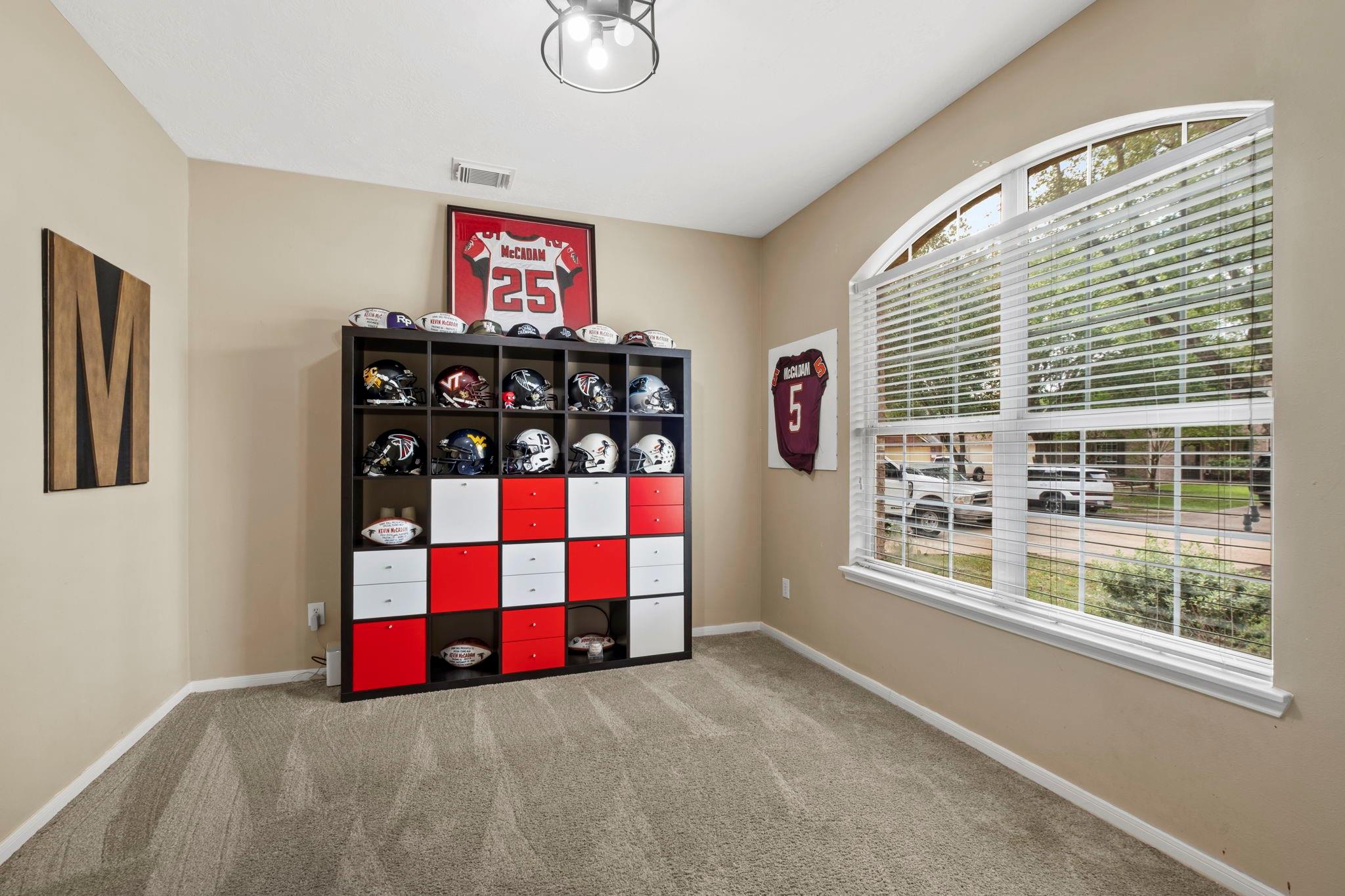 10939 Tattershall Lane