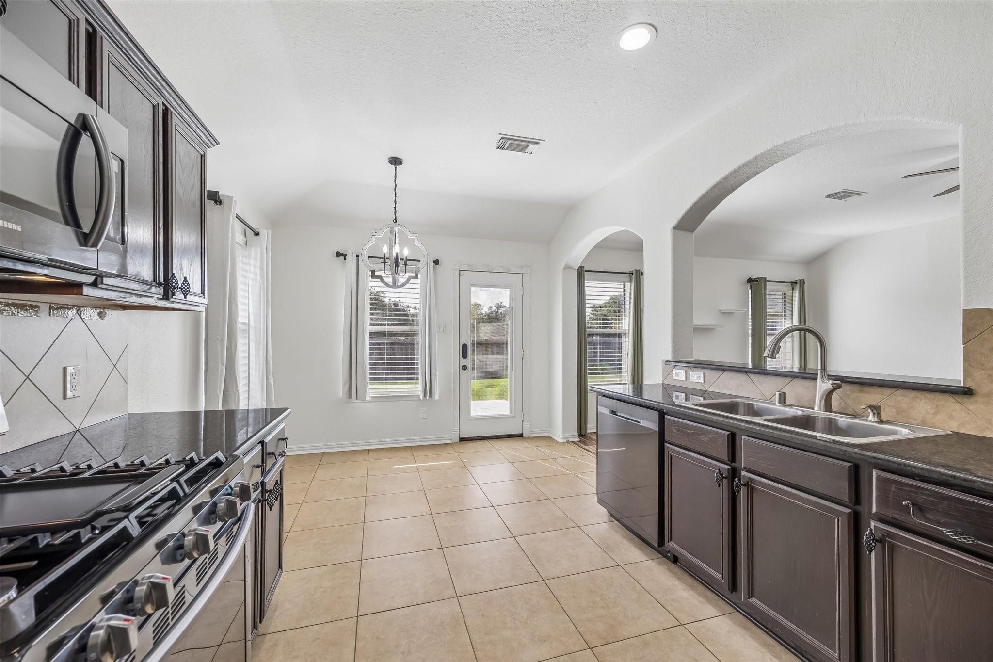 7315 Lyndhurst Village Lane