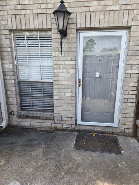 Photo of 17461 Red Oak Drive #7461, Houston, TX 77090 (MLS # 89228960)
