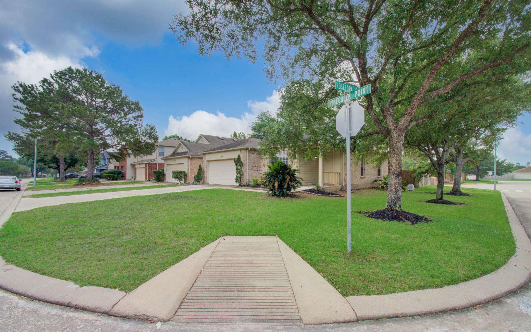 24135 Pinecreek Point