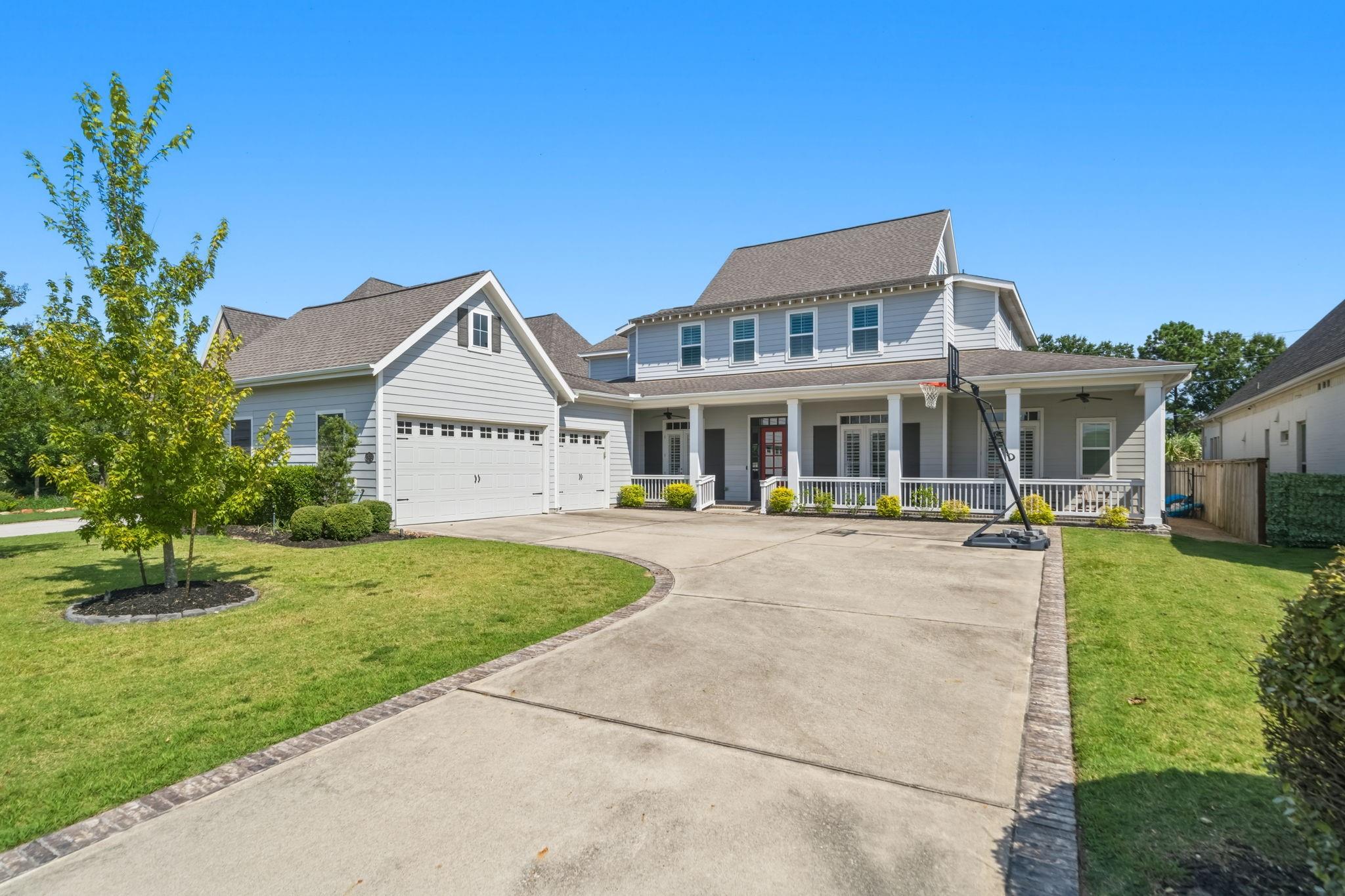 2303 Bottlebrush Lane