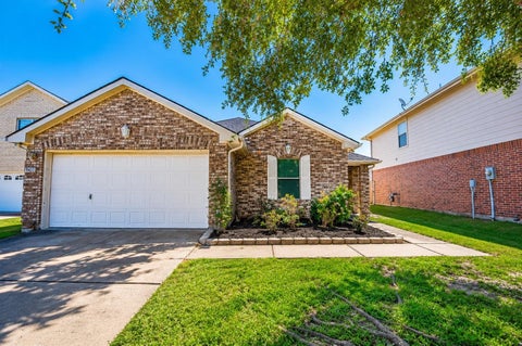Photo of 9611 Prairie Dog Run, Sugar Land, TX 77498 (MLS # 7976459)