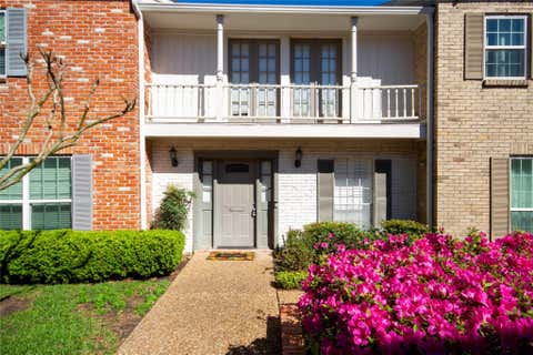 Photo of 12641 Huntingwick Drive #175, Houston, TX 77024 (MLS # 39400605)