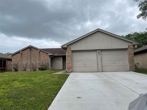 Photo of 1826 Grand Park Drive, Missouri City, TX 77489 (MLS # 64061801)