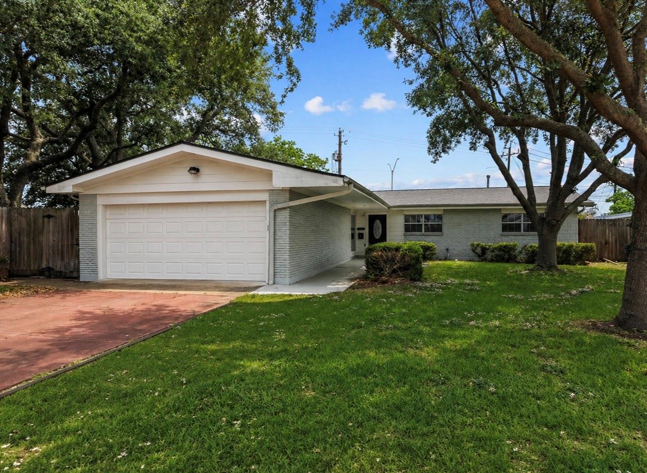 1506 Harbor View Circle