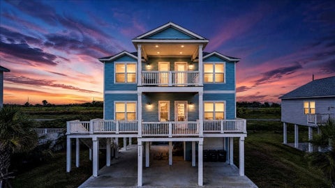 Photo of 14206 Treasure Court, Galveston, TX 77554 (MLS # 10431330)