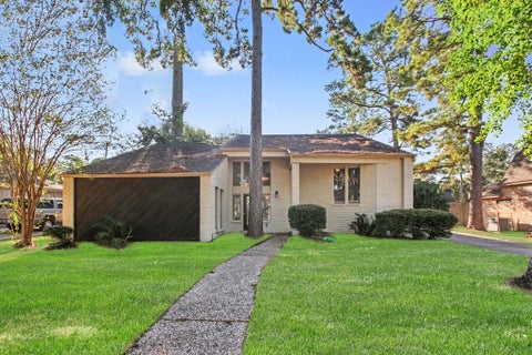 Photo of 3515 Woodbriar Drive, Houston, TX 77068 (MLS # 33976215)