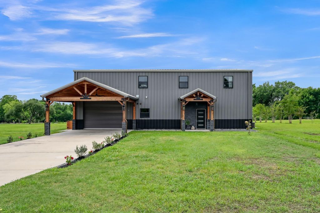 Photo of 12304 Maggie Lane, Willis, TX 77318 (MLS # 19650055)