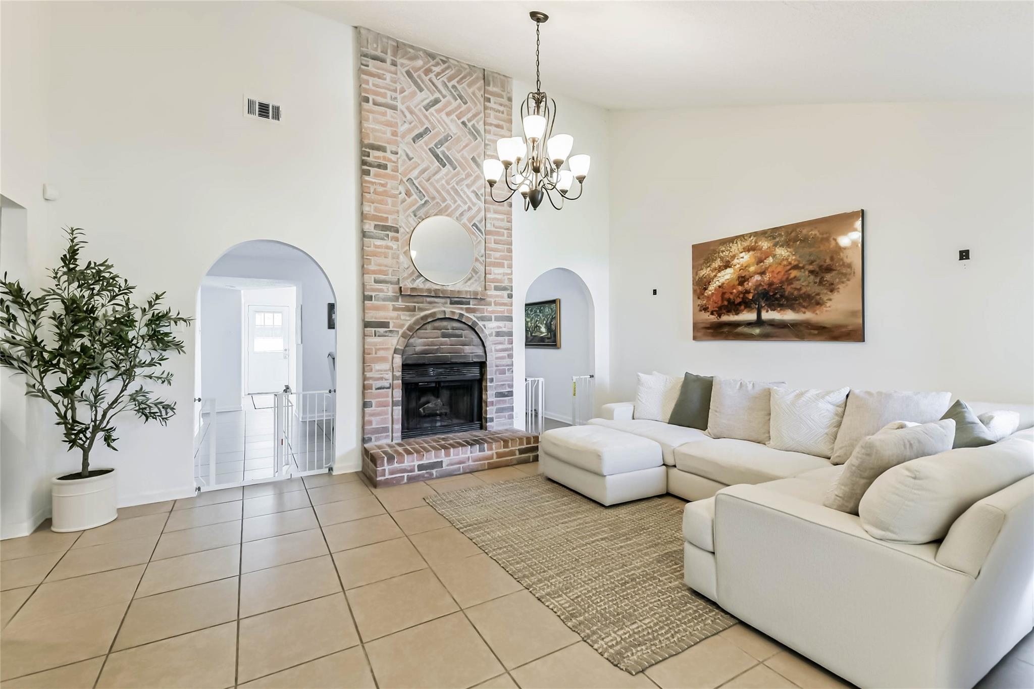 19323 Hollowlog Drive