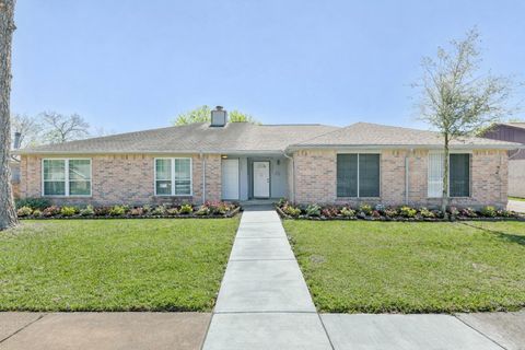 19323 Hollowlog Drive Katy TX 77449