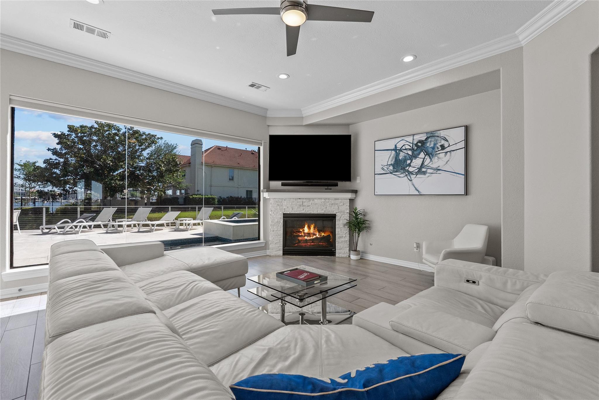 1511 Waterside Drive