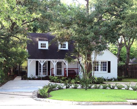 Homes For Sale - 4912 Bellaire Boulevard<br/> Bellaire, TX 77401
