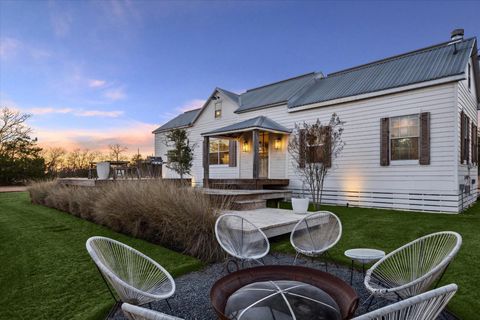 833 Fm 954 Round Top TX 78954