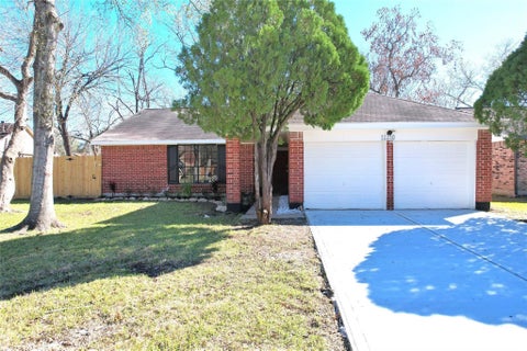 Photo of 11210 Camphorwood Drive, Houston, TX 77089 (MLS # 79142000)