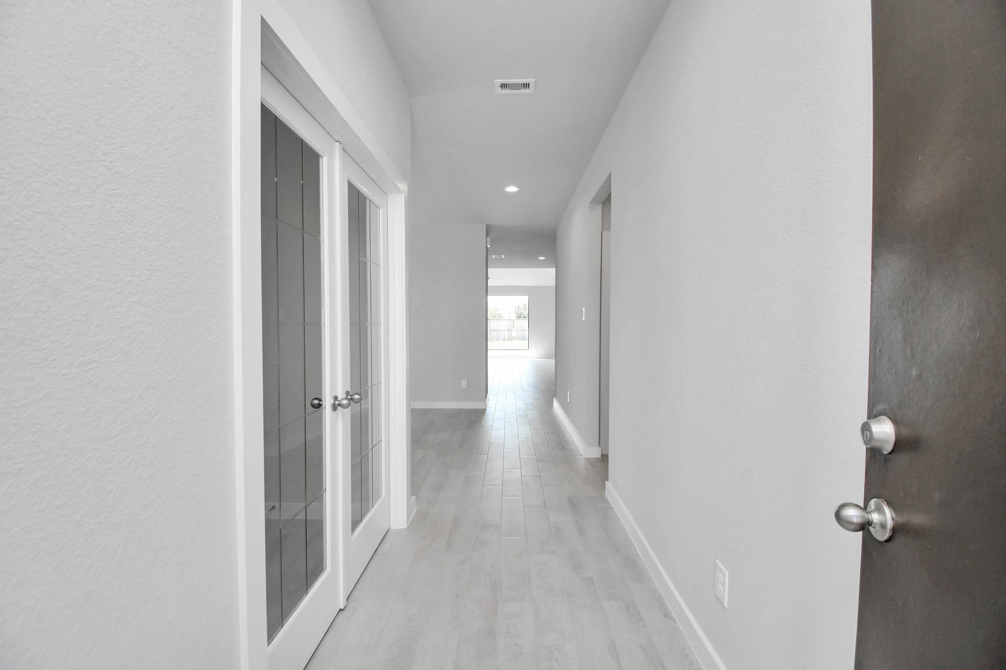 15819 Walnut Leaf Lane