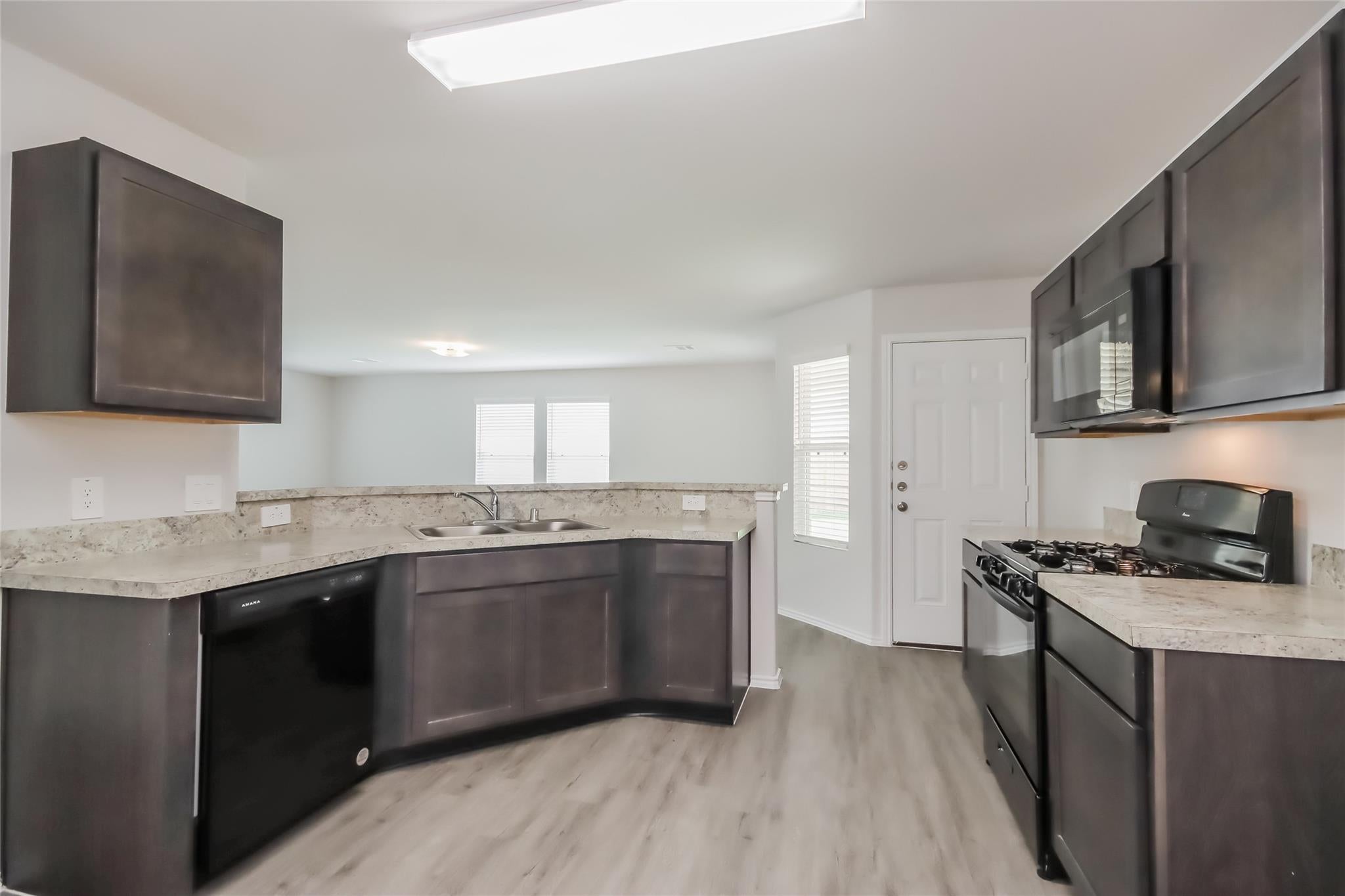 4914 Banyan Tree Trail