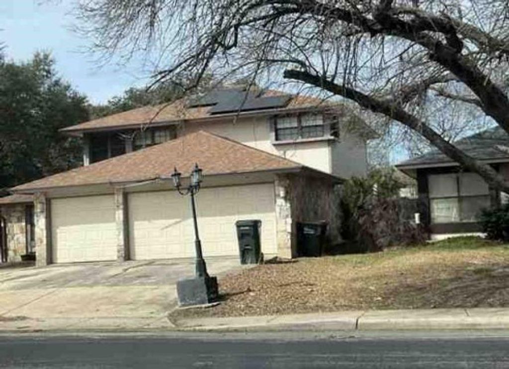 Photo of 7915 New World Dr, San Antonio, TX 78239 (MLS # 7694567)