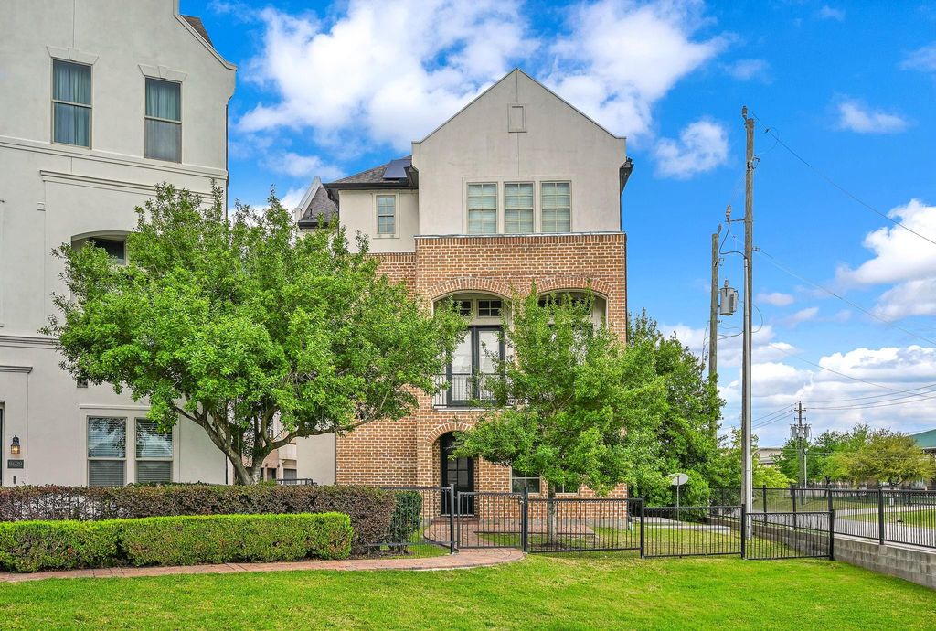 Photo of 9644 Knight Road, Houston, TX 77045 (MLS # 2524139)