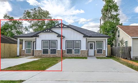 Photo of 7234 Saint Augustine Street #A, Houston, TX 77021 (MLS # 45361585)