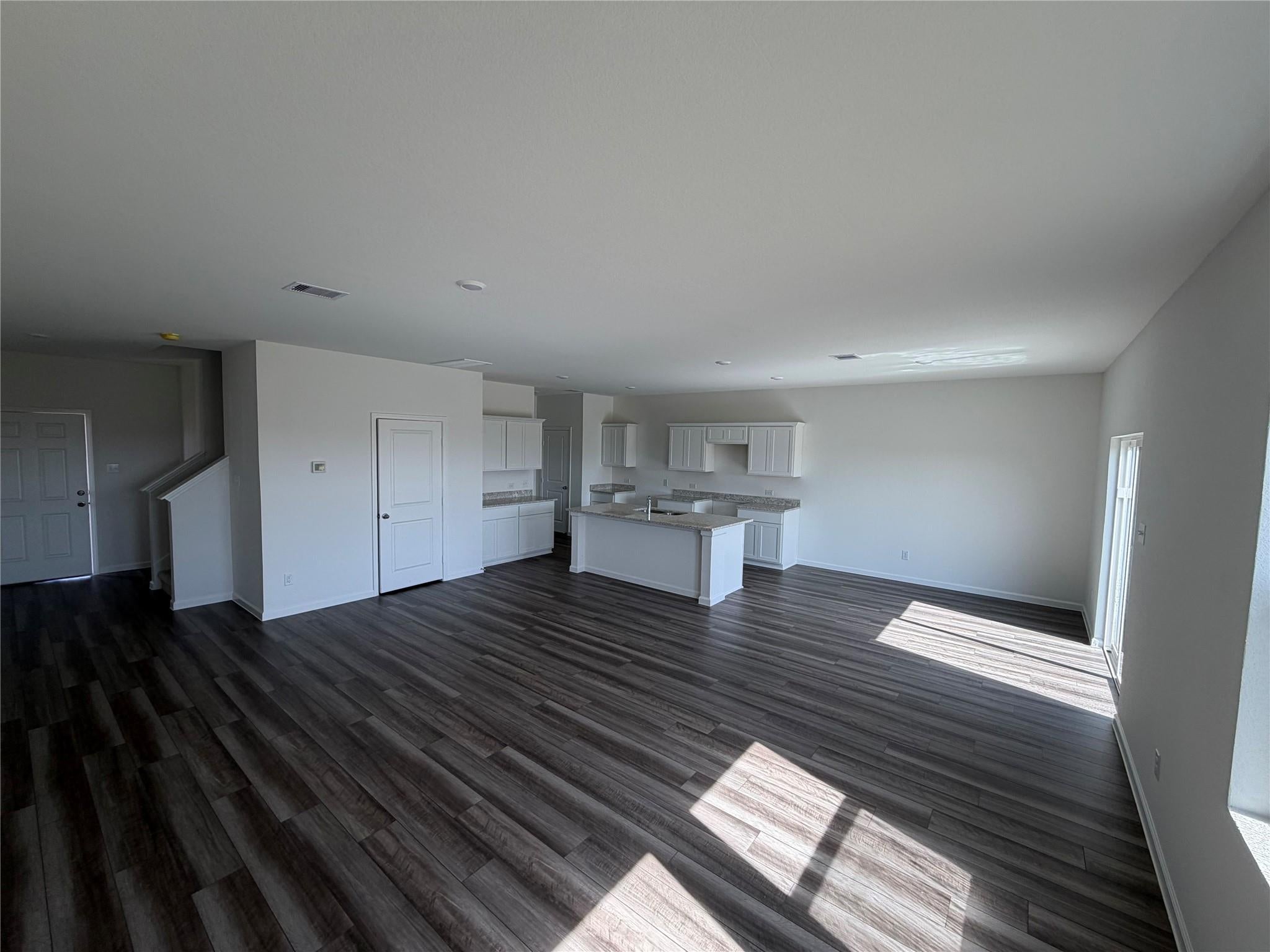 3217 Captain's Grove