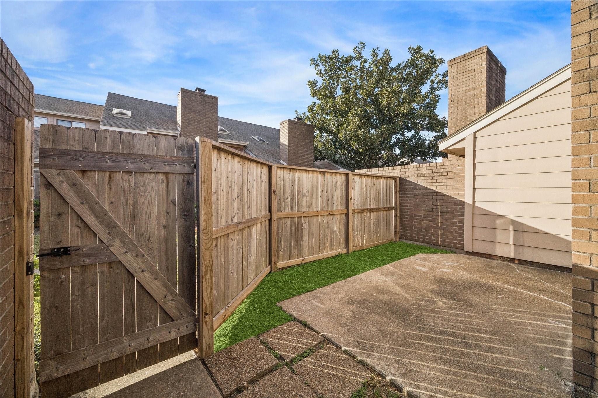 13832 Hollowgreen Drive 102